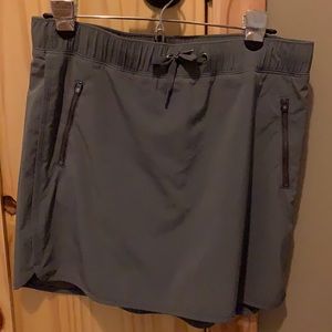Athleta sporty skorts